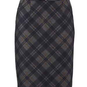 Cabi Step Out Skirt – Size 6